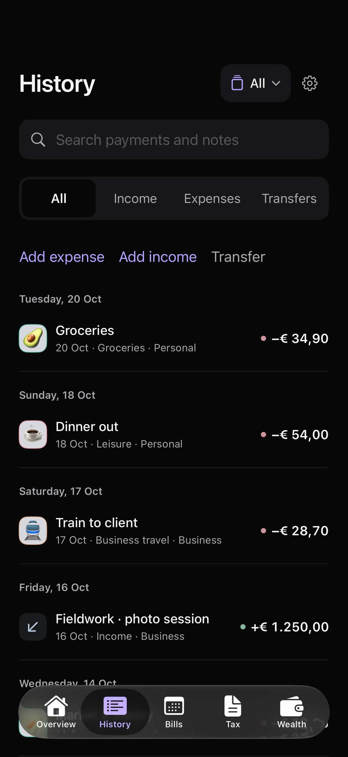Freely History showing example income and expenses in a timeline.